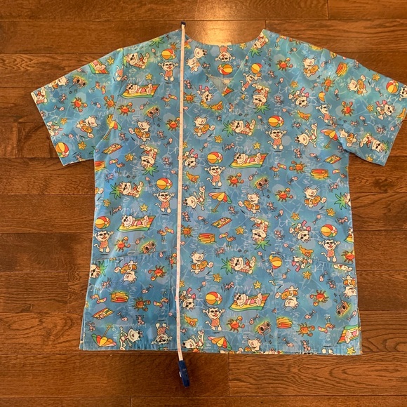 Scrub top - Picture 2 of 3